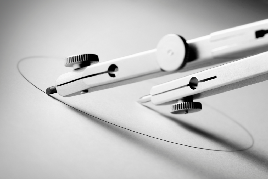 Compas qui ne se dérègle pas : lequel choisir ?