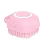 Brosse de douche doseuse rose, dotée de picots en silicone pour un nettoyage en douceur.