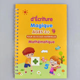 Couverture du cahier “d’Écriture Magique Âges 3+” sur le thème des mathématiques, parfait pour l’apprentissage des chiffres et opérations