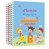 Pile de cahiers d’Écriture Magique Âges 3+, chaque ouvrage se concentrant sur un domaine (Alphabet, Numéro, Mathématique, Dessin), adaptés aux enfants de maternelle.