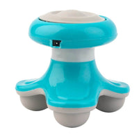 Masseur vibrant bleu en gros plan, avec son port de charge USB visible sur le côté